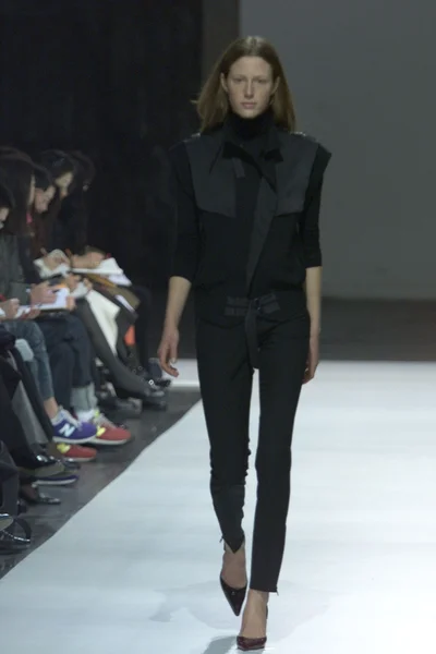 Look 11